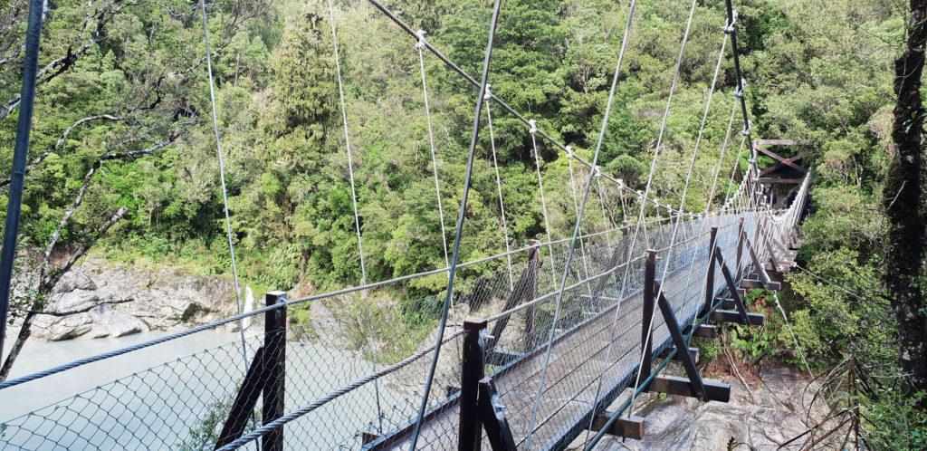 Gorge-4-1024x498.jpg