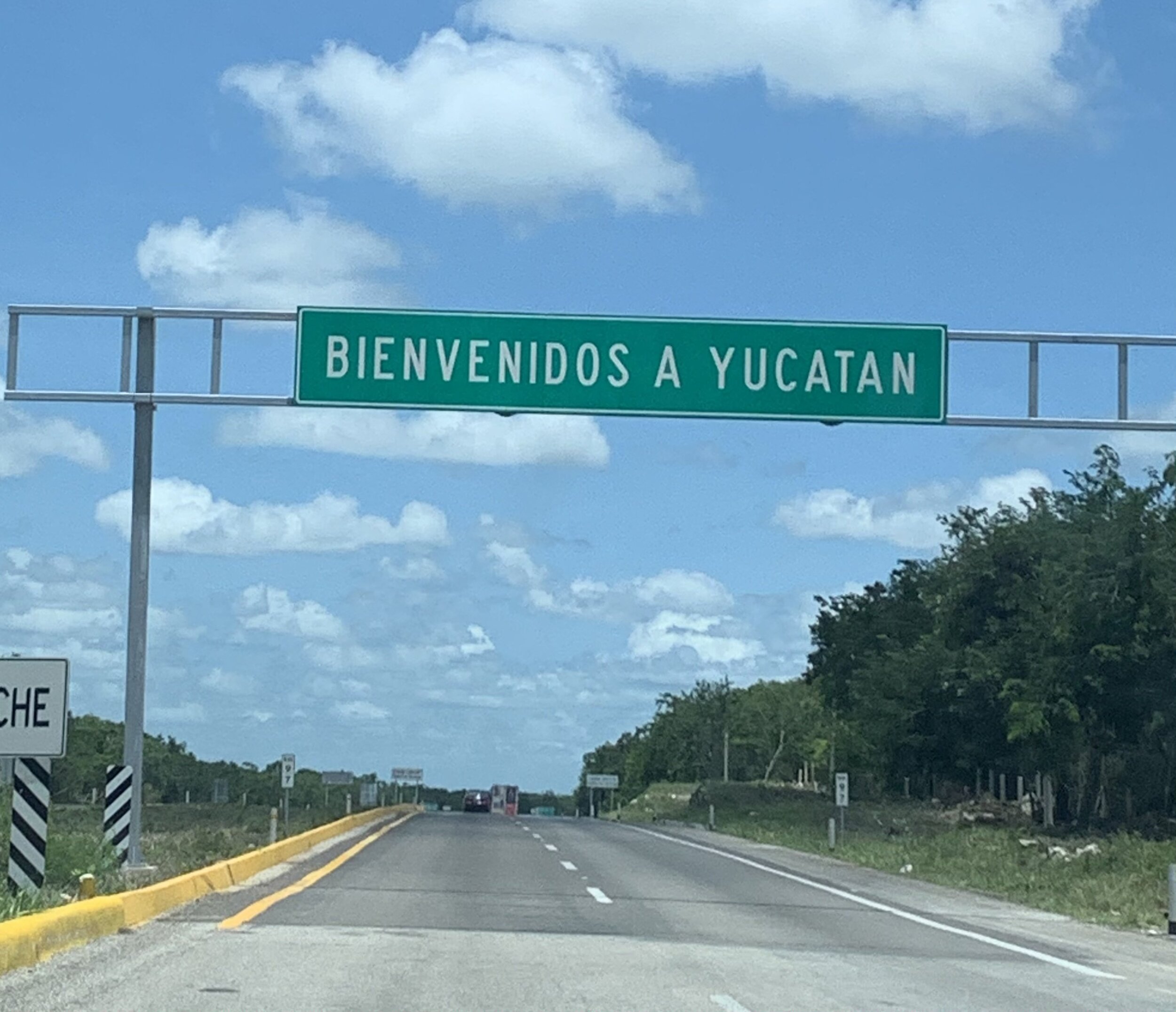Welcome_to_Yucatan.jpg