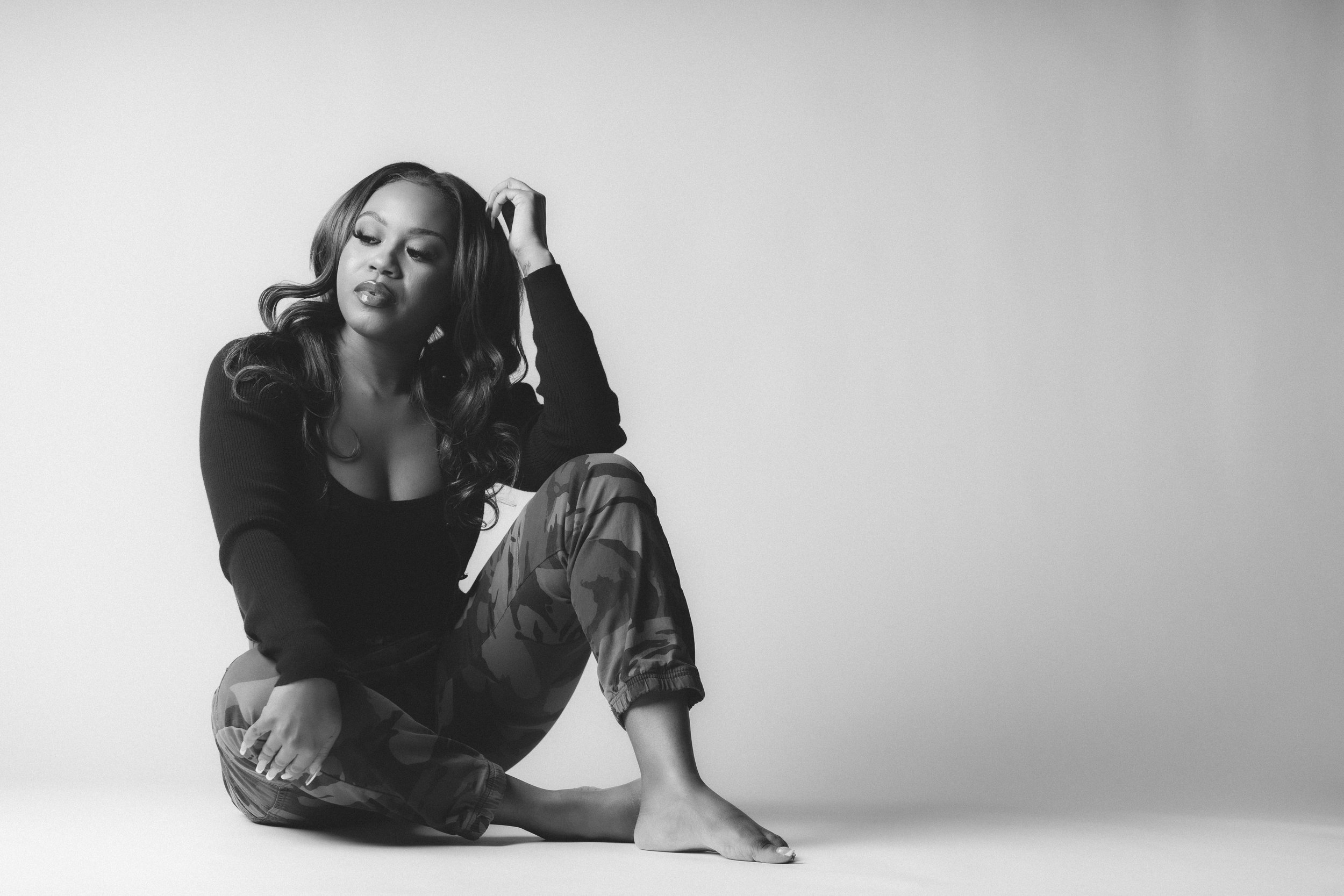 Kaylin B-Day BW-8.2022-27.jpg