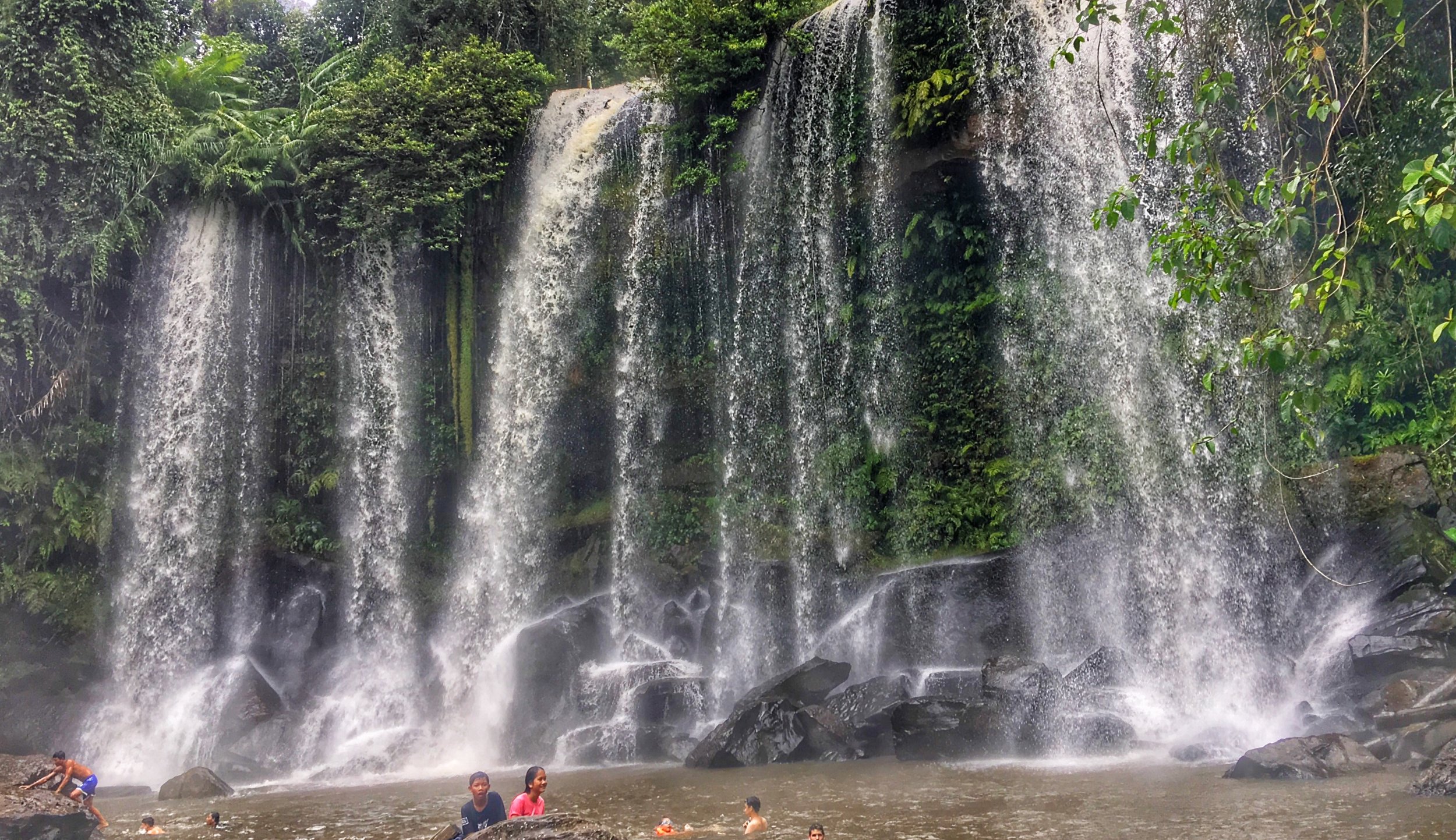  Relaxing at thousand-lingas’  waterfall    Learn more →  