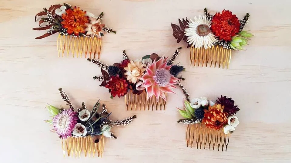 asaj natuve flower hair comb.jpg