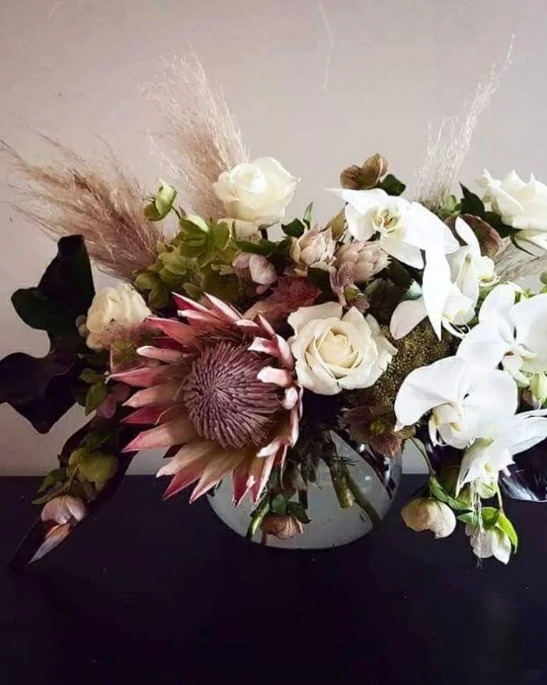 ASAJ Vase arrangement 1.jpg