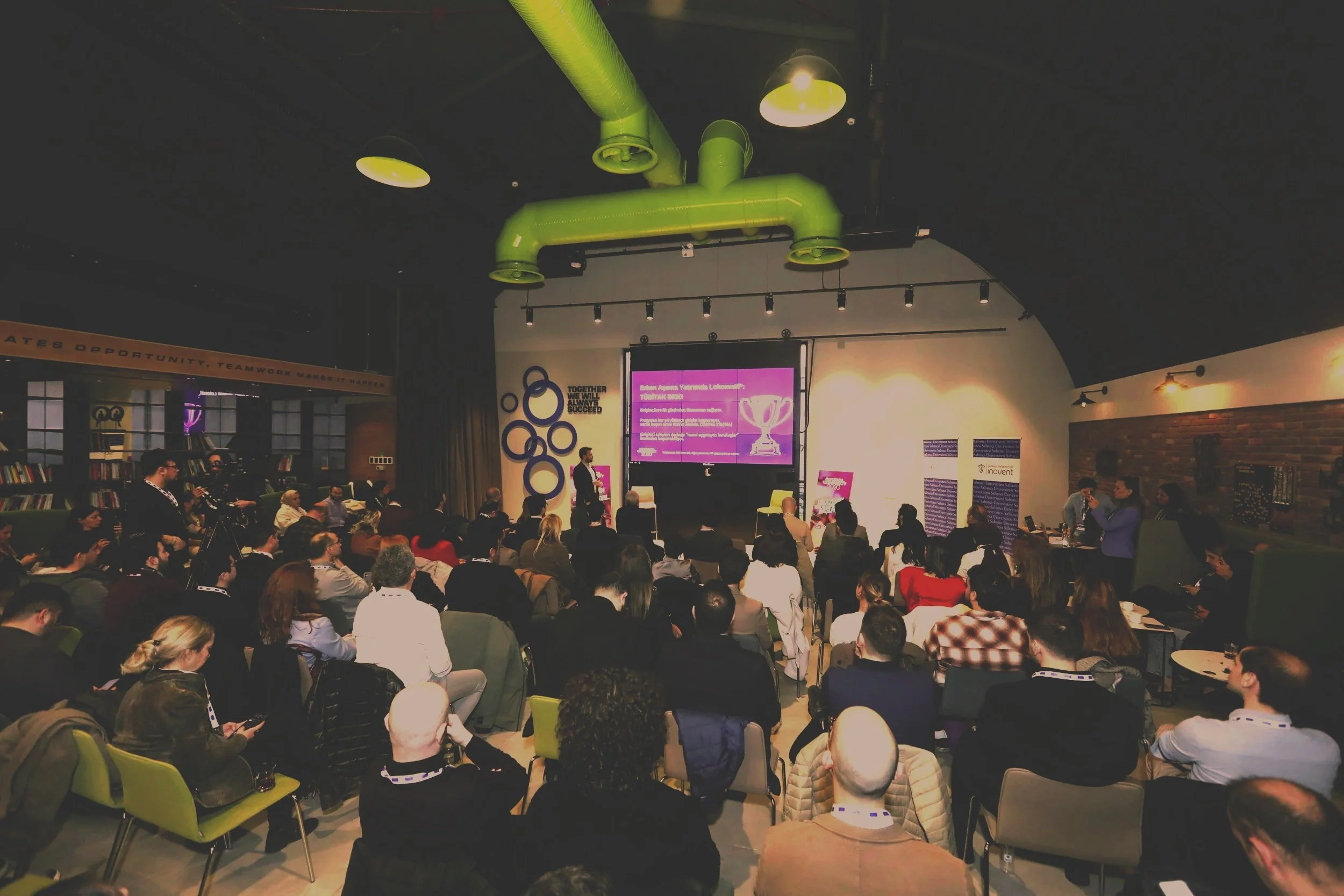 parachute-entrepreneur