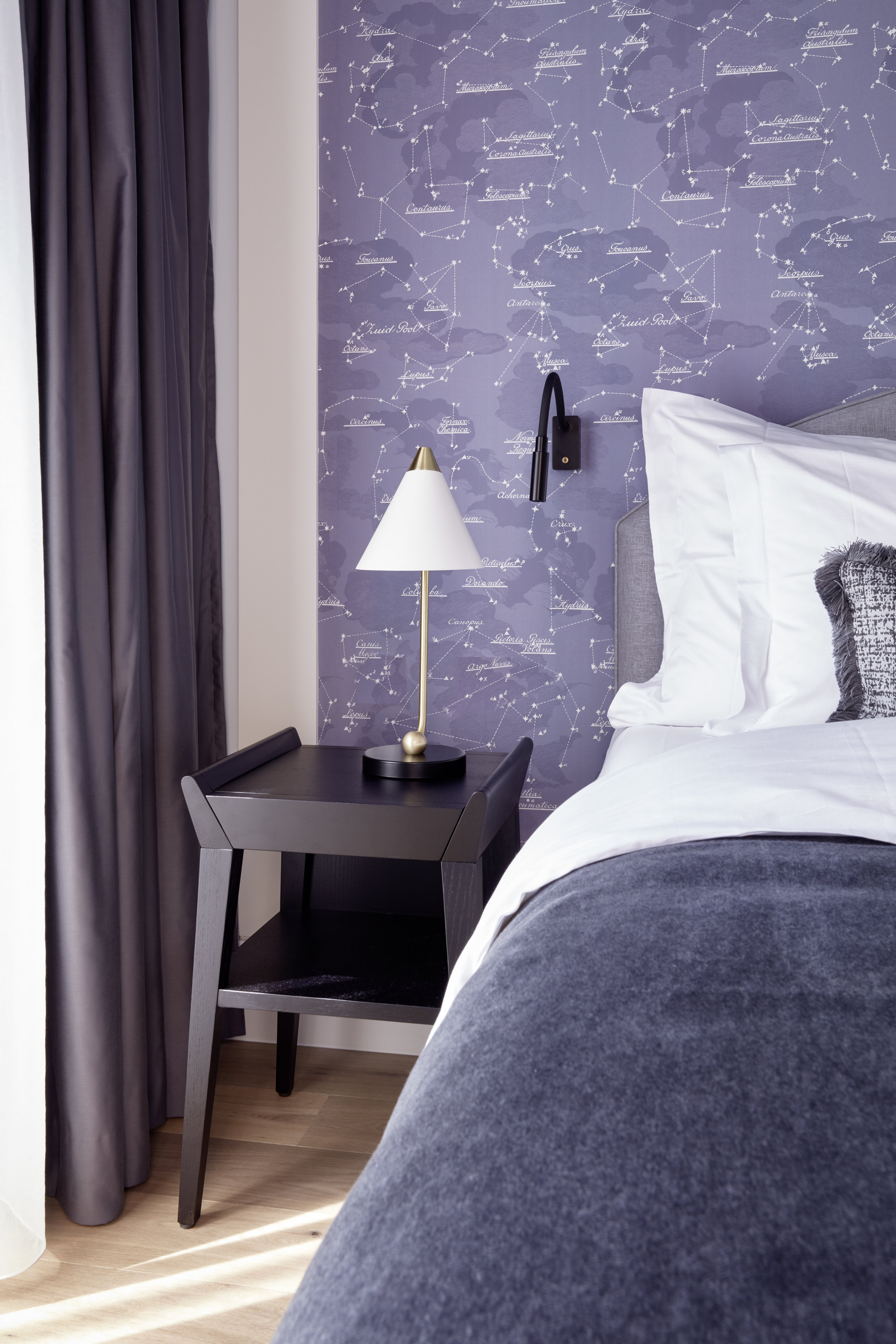 Tortue suite with Night Sky wallpaper in custom Lavender 