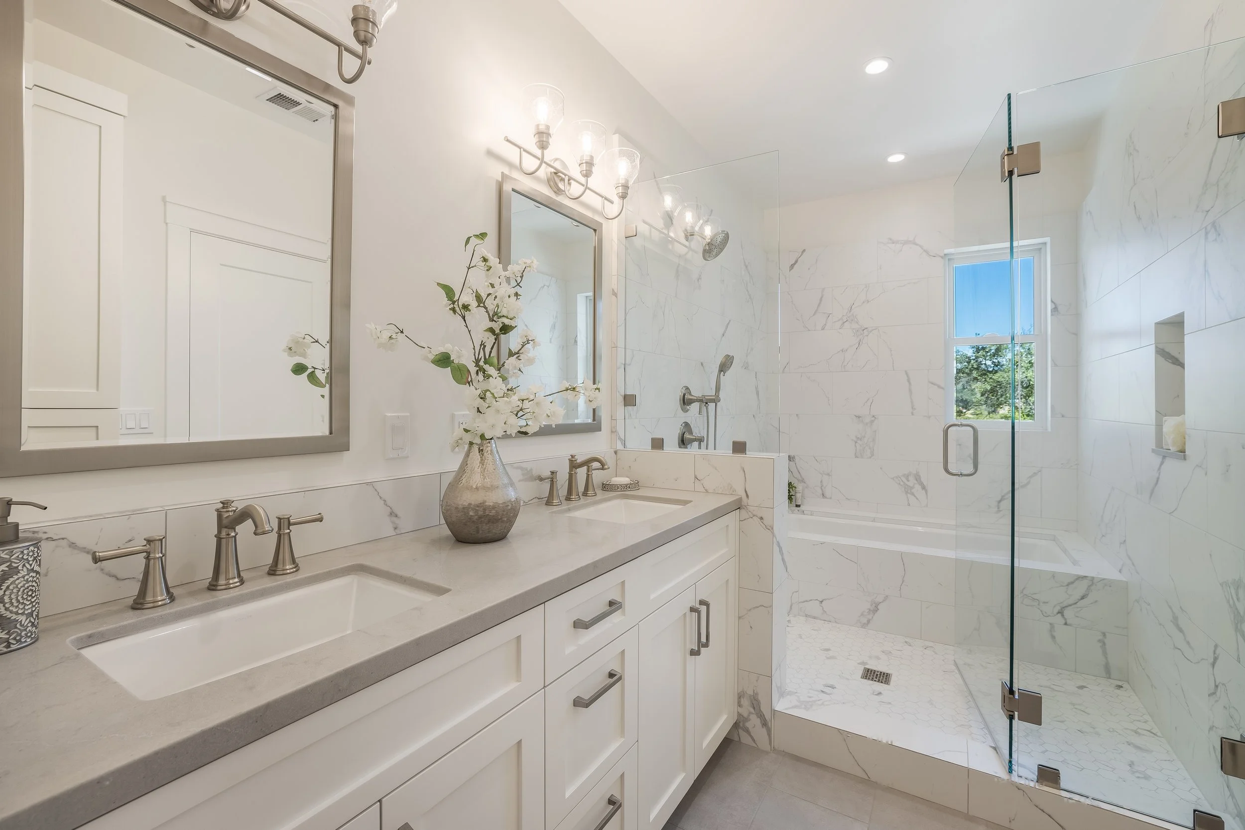 22  031 4949WikiupBridge..JPG