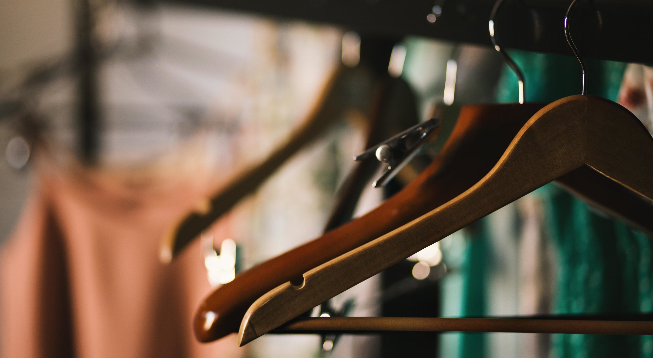 blur-close-up-hangers-1148962.jpg