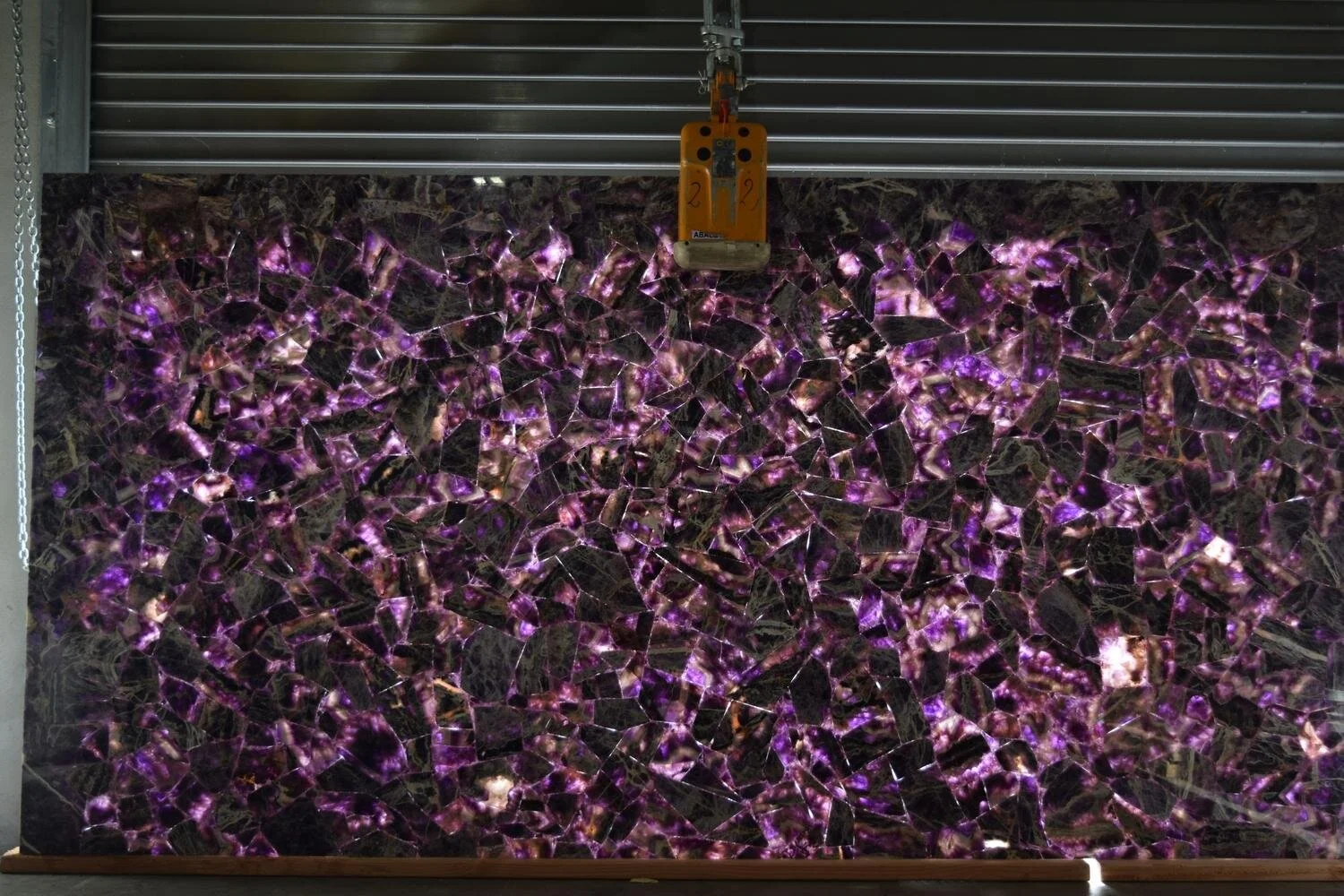 103035_amethyst_2cm_x_120_x_60_(1)_light.jpg