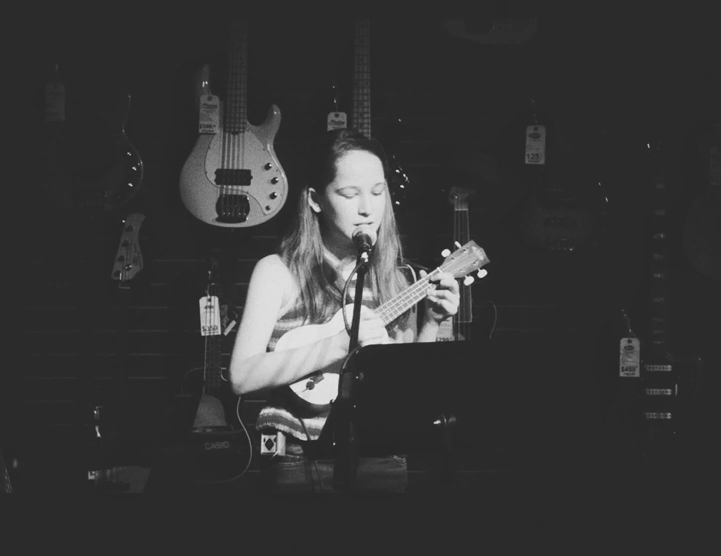 Gracie✨🎙️ We&rsquo;ve been doing ukulele, piano, and voice together, and we just had our 102nd lesson in February! 👏🏼🎊 This girl has such a beautiful voice and endless good vibes and I&rsquo;m so lucky to be her music teacher 🫶🏼

 #musiclessons