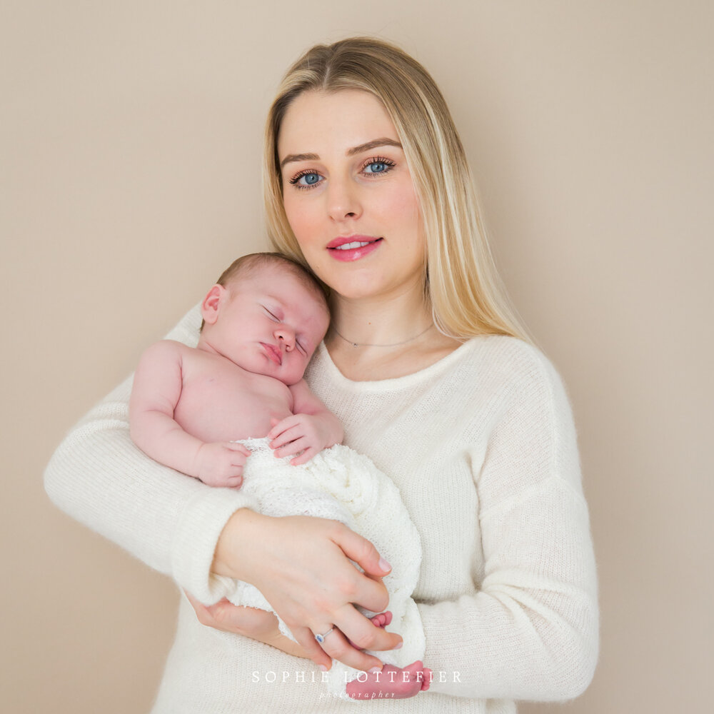 photo douce maman et bébé sartrouville