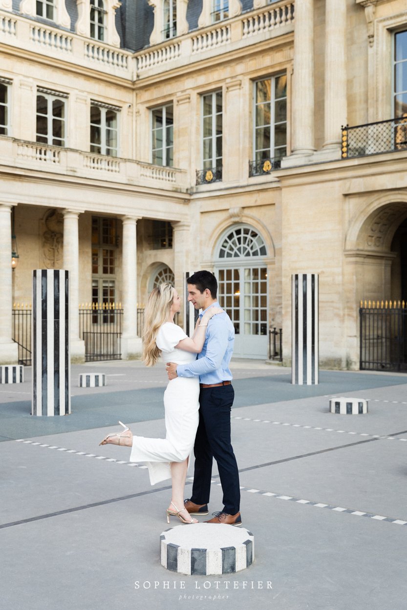 séance couple - paris - tuilerie - louvres - lifestyle -sophie lottefier photography-1.jpg