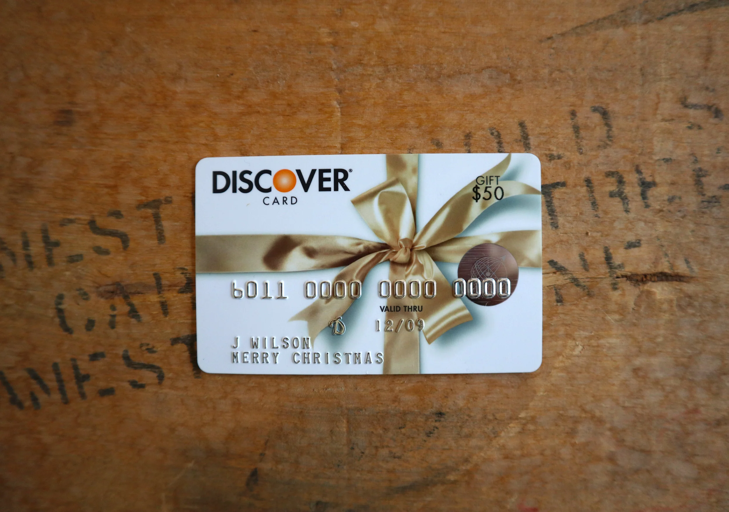 Gift_Card_Gold_Ribbon.jpg