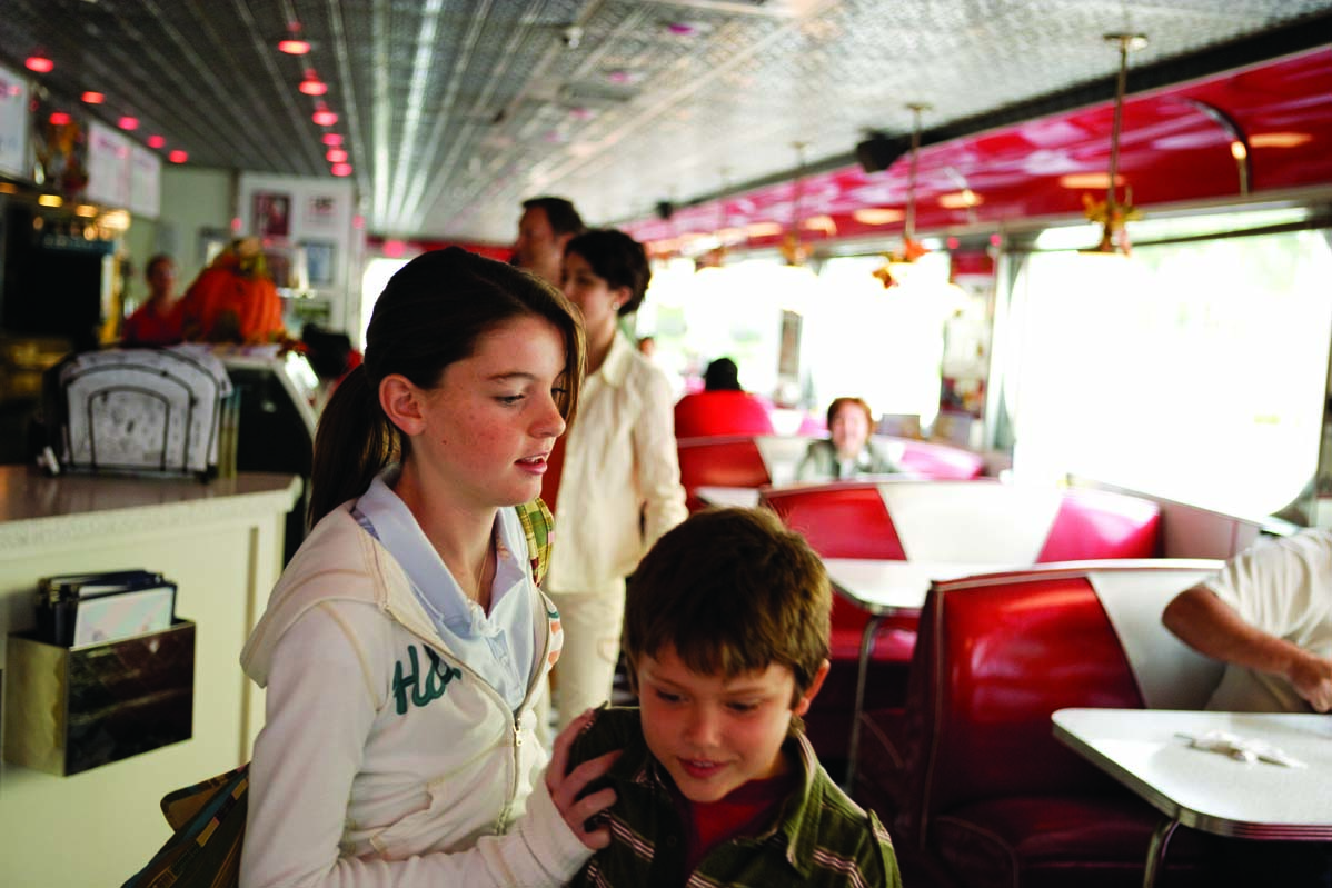 06DC_GLPH_CU_diner054.jpg