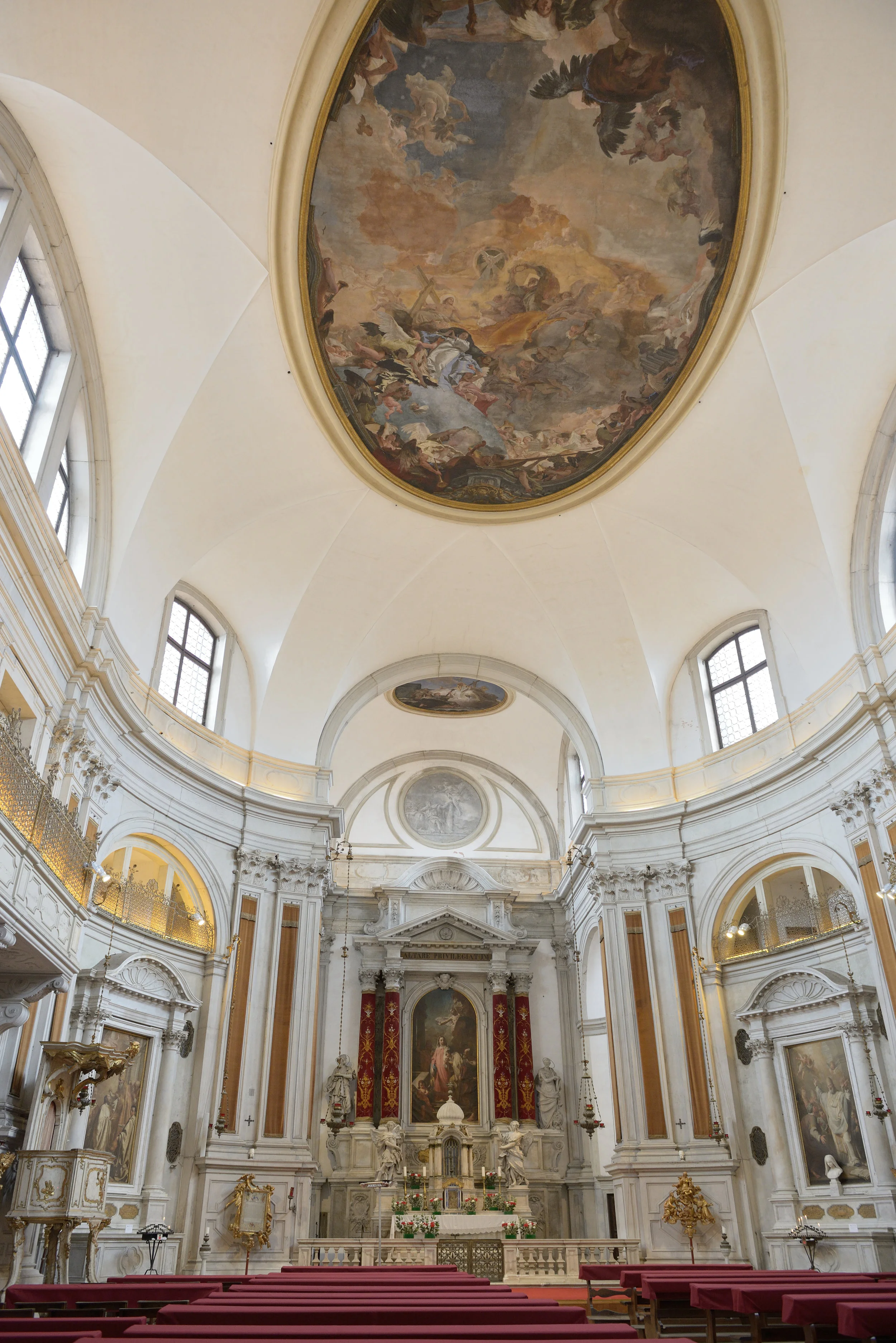 Interior of the Santa Maria della Pietà church, Venice. Photo: Wolfgang Moroder