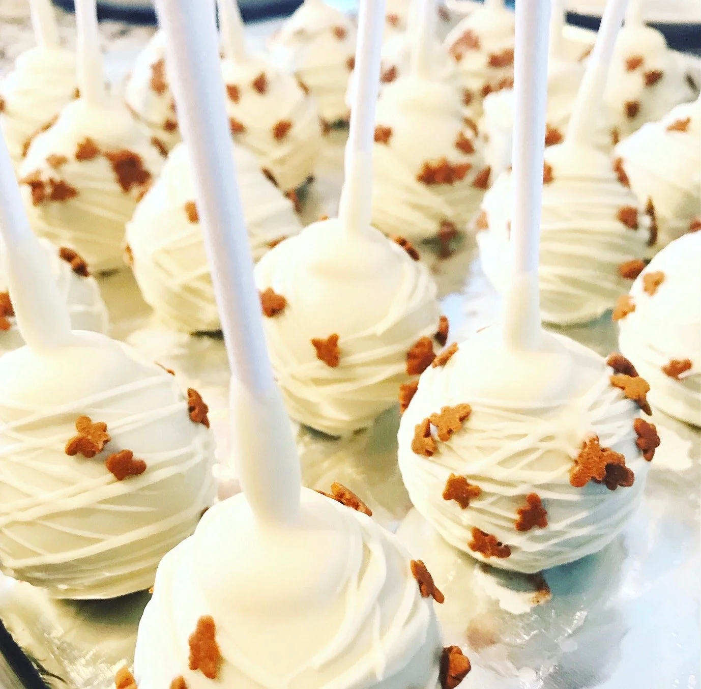 Gingerbread Cake Pops.jpg