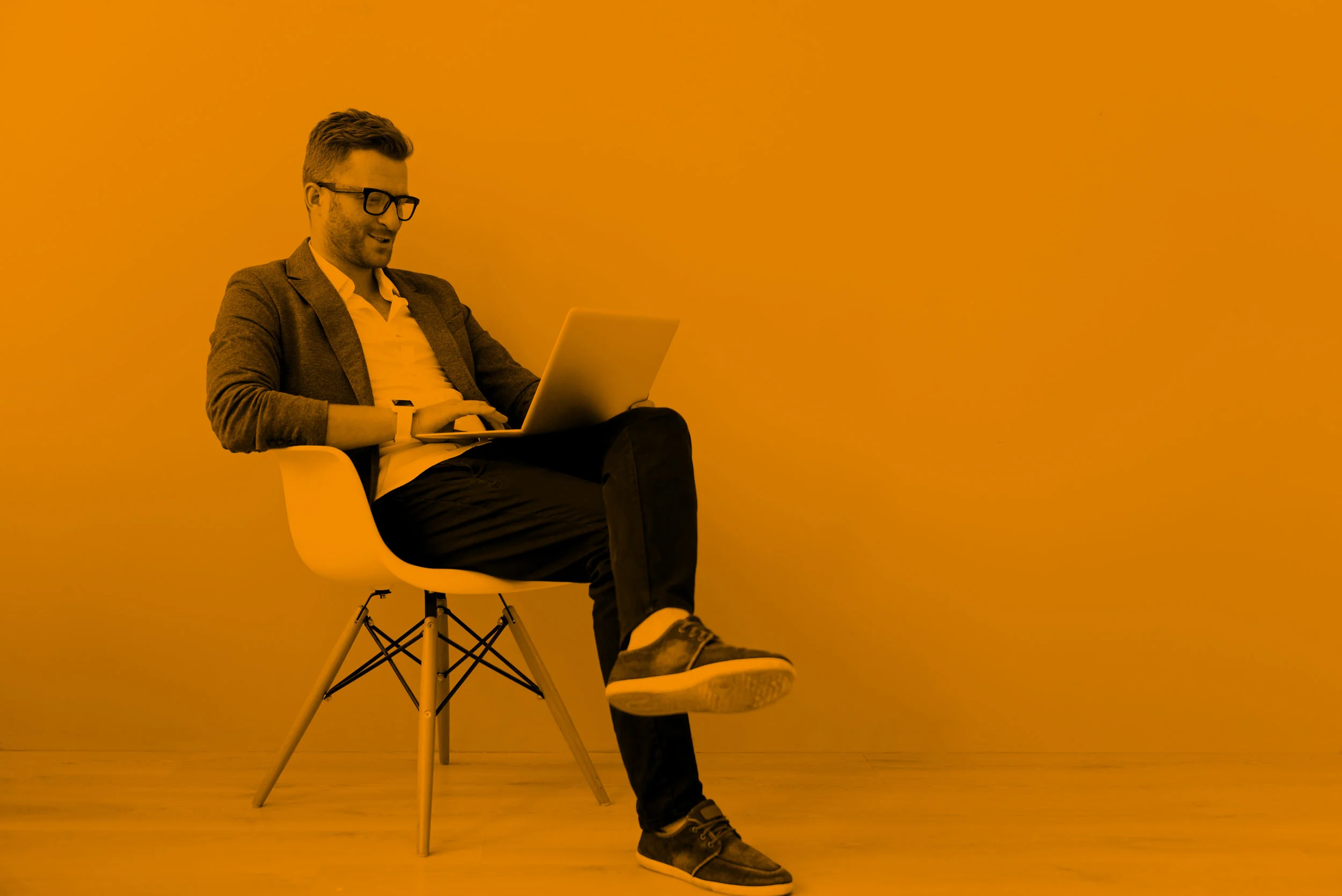 AdobeStock_118091823-orange.jpg