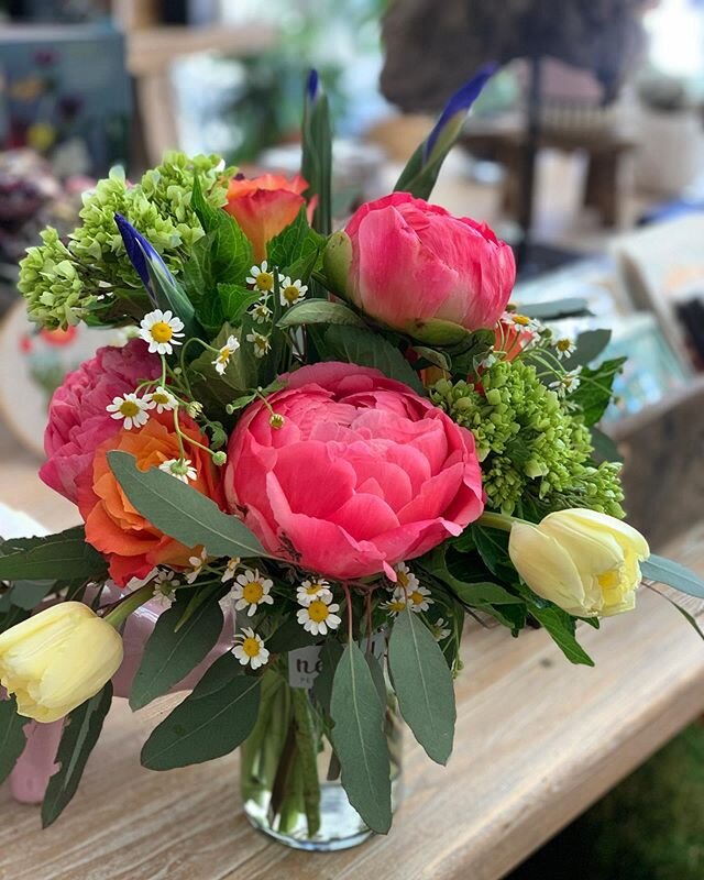 Our warmest wishes on Memorial Day; our deepest gratitude to those who gave their lives for our country, and also remembering our loved ones who have passed. 💕
#nestedtelluride #florist #telluride #colorado