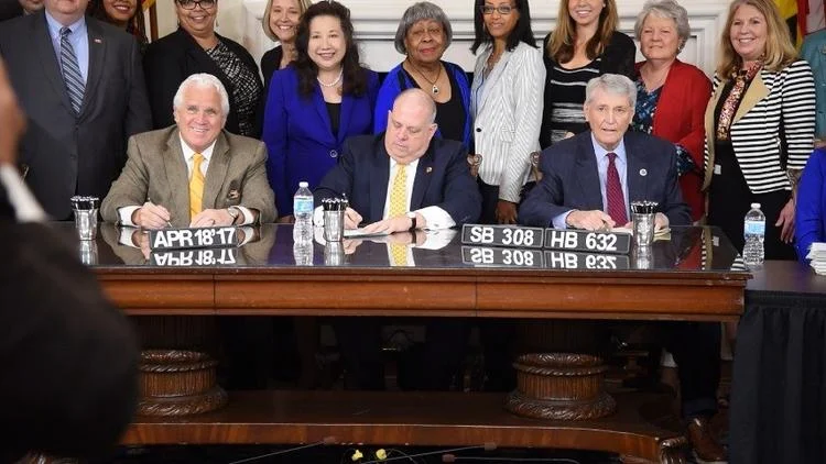 bal-bill-signing-at-annapolis-state-house-20170418.jpg