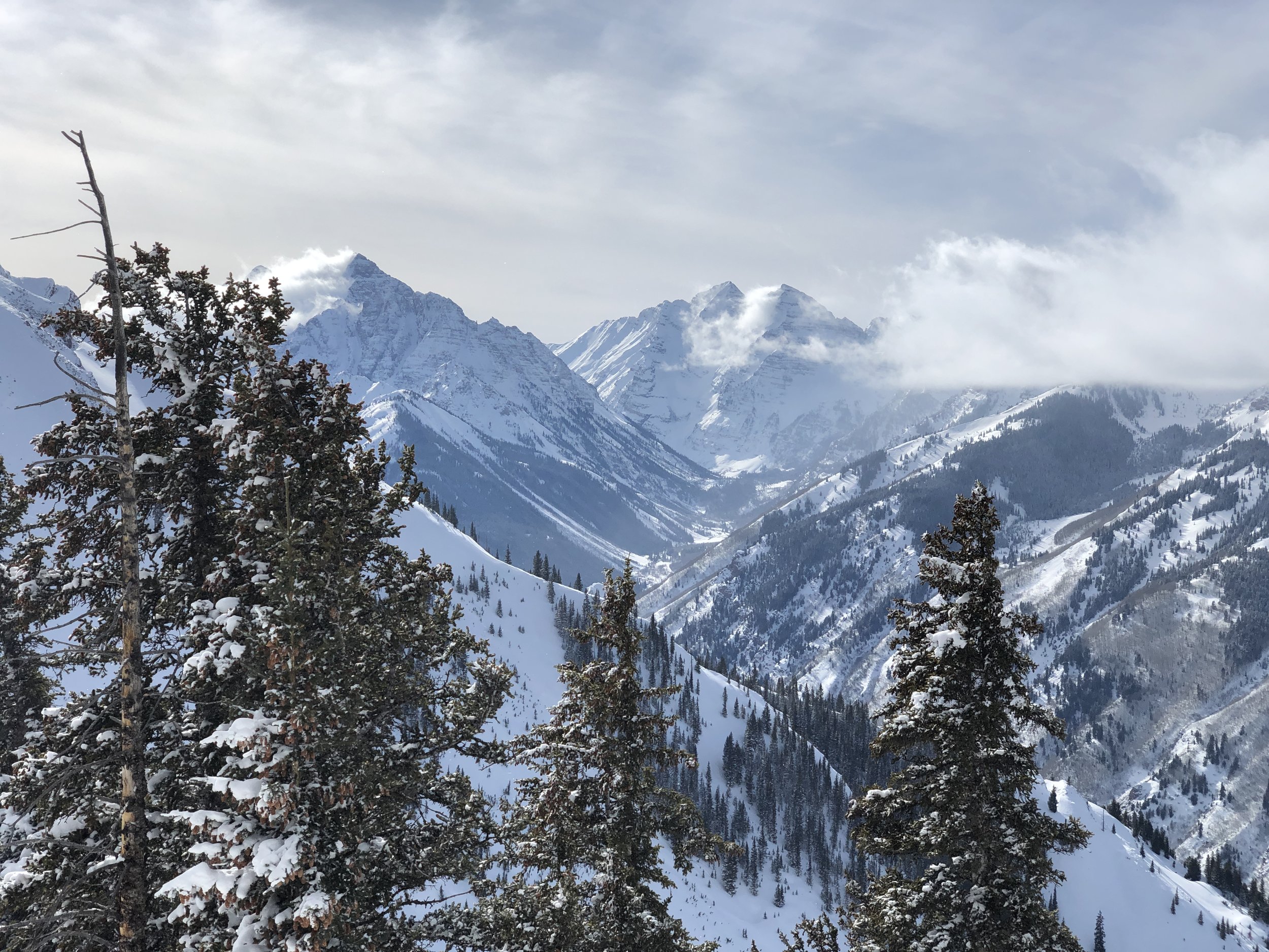 Highlands Ski Area overlooking Maroon Bells and Pyramid Peak, Colorado (January 2019)