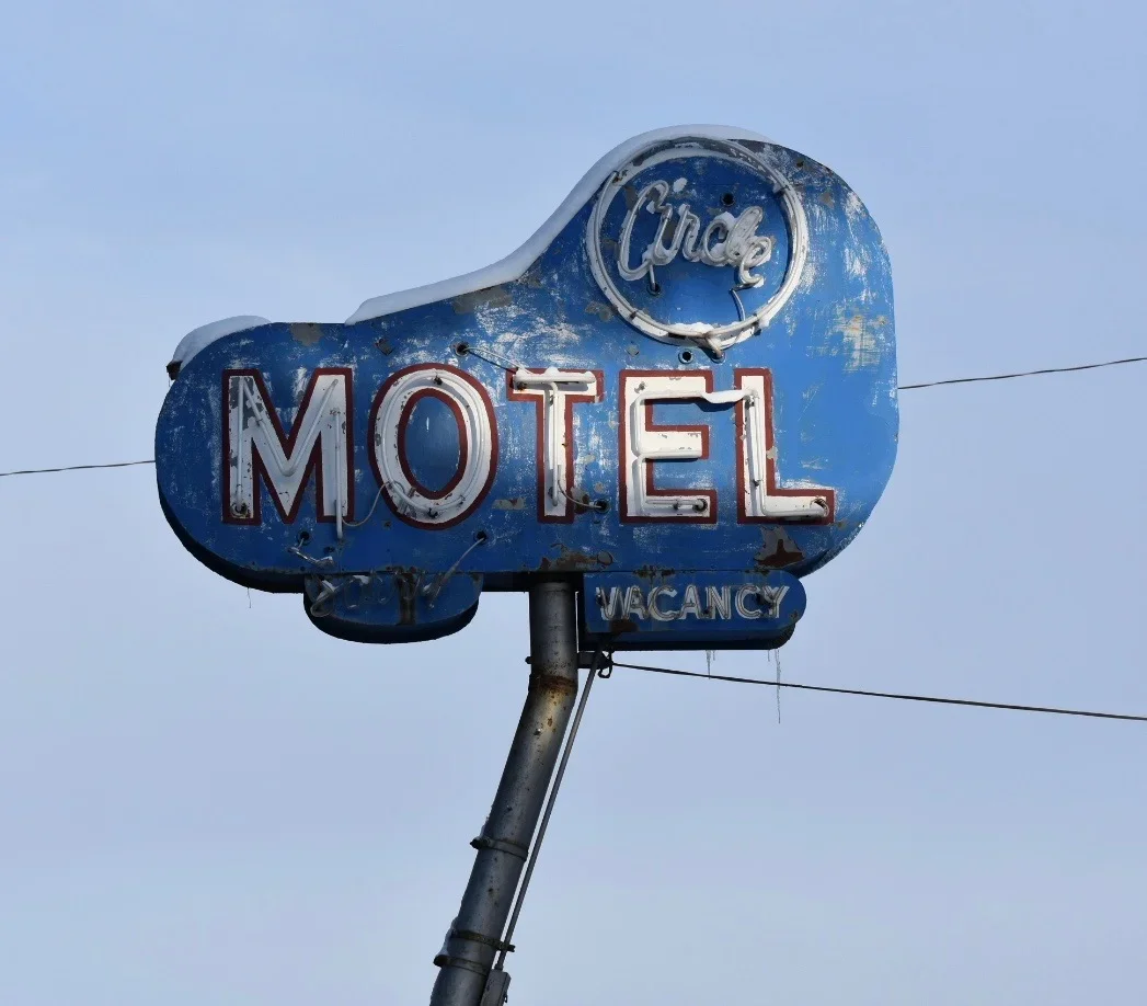 Circle Motel