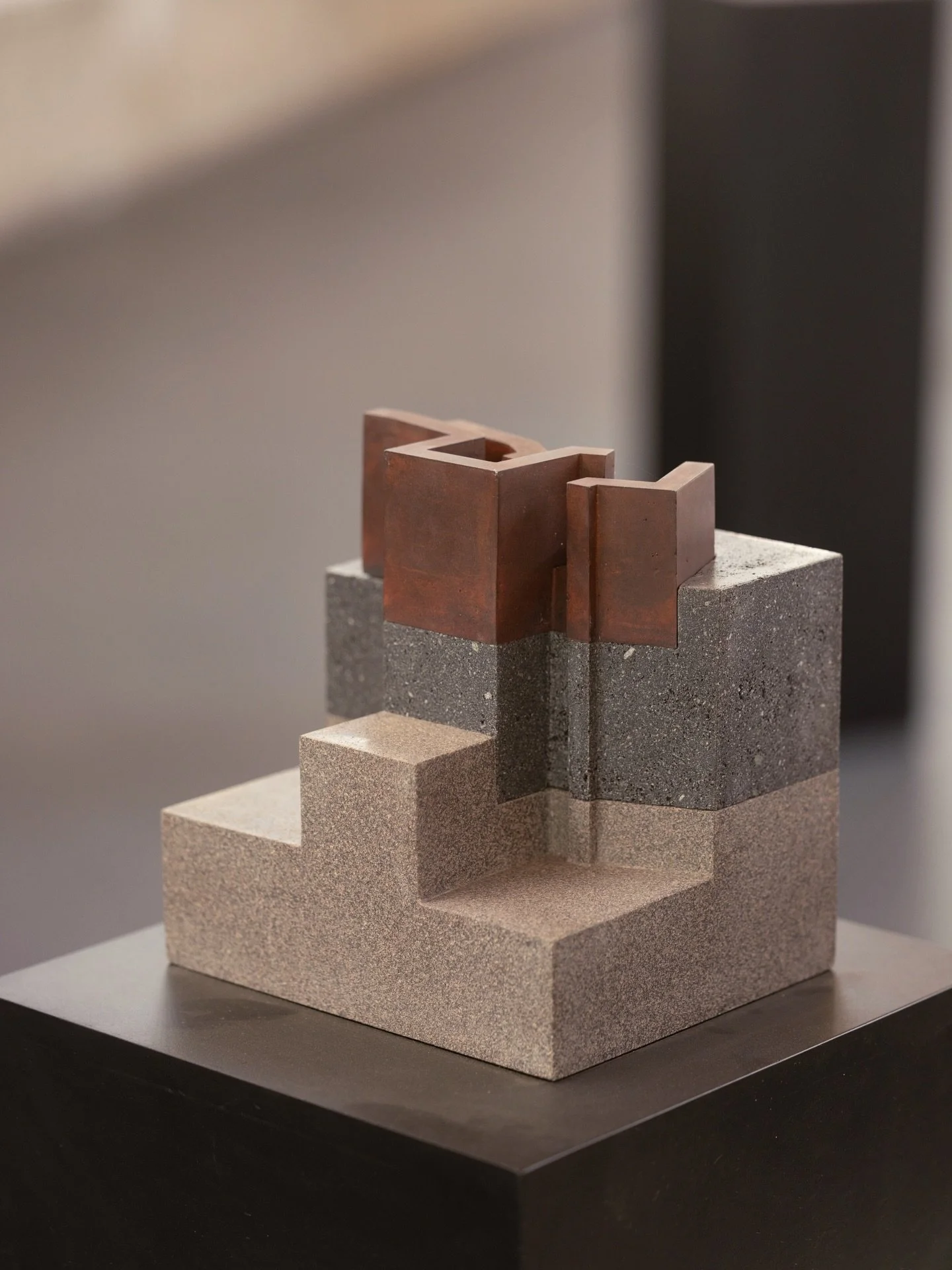 Metal
Roca Volc&aacute;nica 
-
-
#sculpture #escultura #metal #rust #volcanicrock mexico m&eacute;xico cdmx art arte نحت