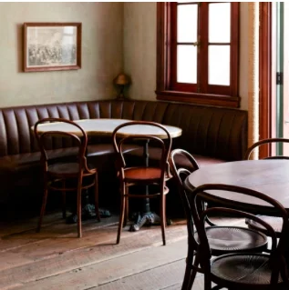 Our team offer commercial window cleaning solutions for cafes, restaurants, offices in Varsity and Burleigh.