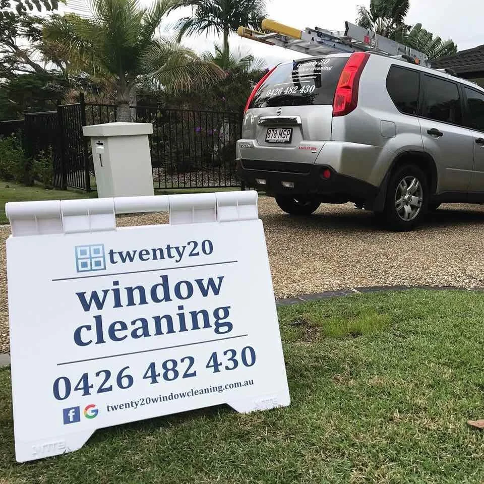 How does your potential window cleaner present himself?