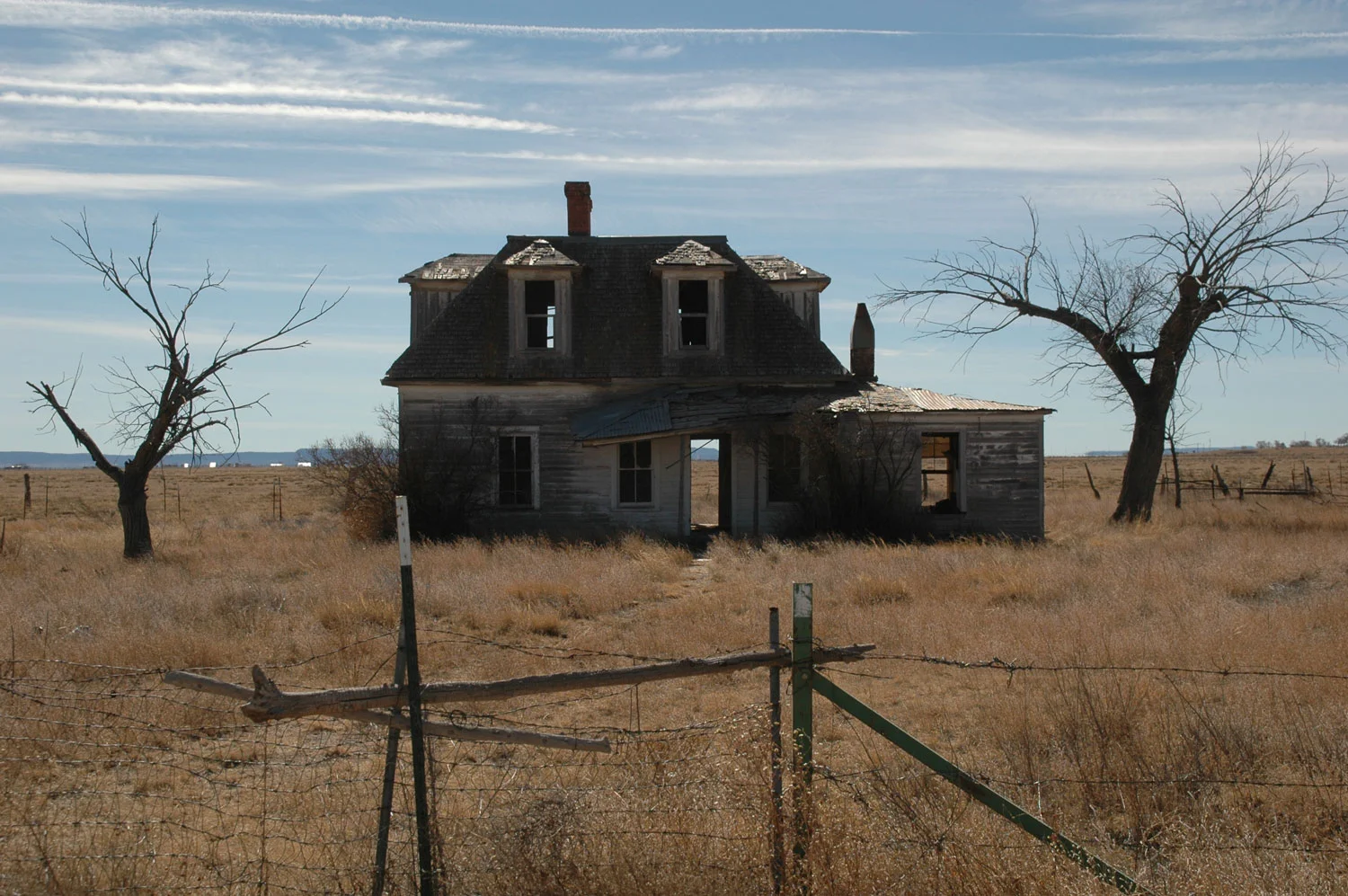 ghost-house1.jpg