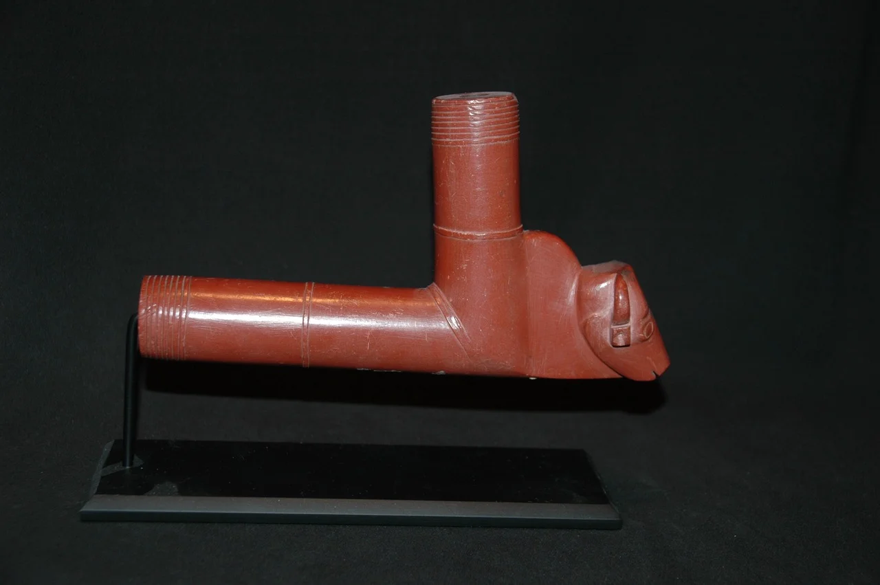 Lakota Catlinite Buffalo Effigy Pipe Bowl, Late 19th Century