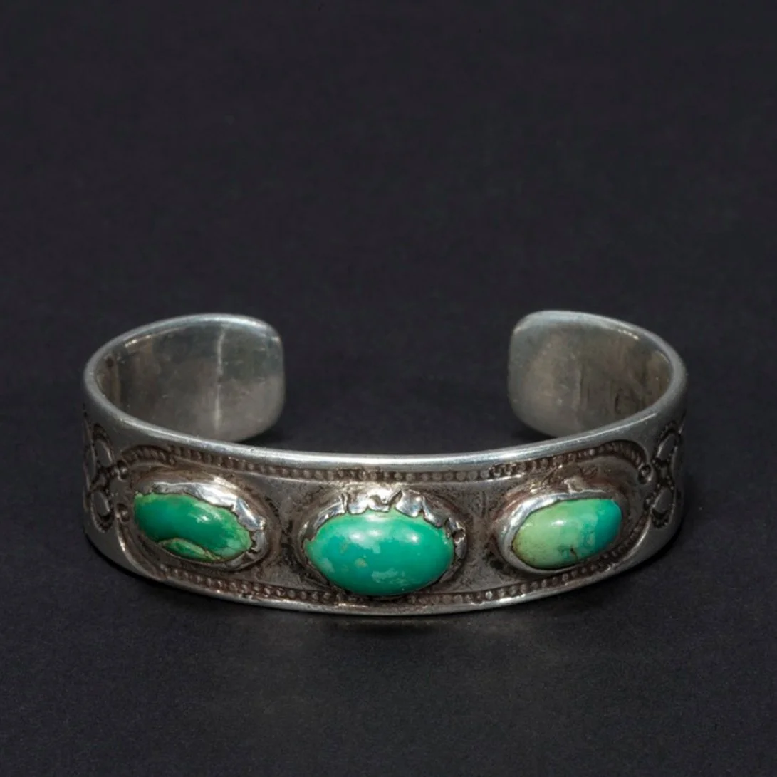 9-3-bracelet-2.jpg