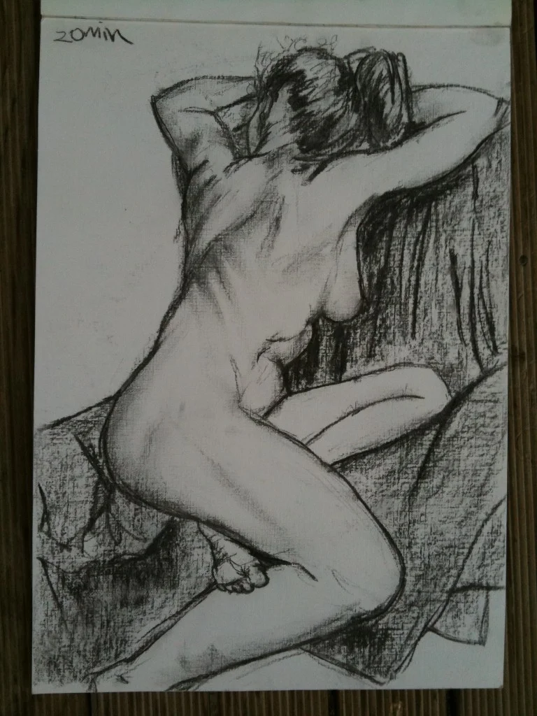 20mins pose - A3. A favourite I think. The acrylic paper had a nice canvas texture, I got lucky with the angle and I like that my attempts at the ribs didn't make her look like she got savaged by a beast. Plus I'm tres happy with the way the foot turned out. 