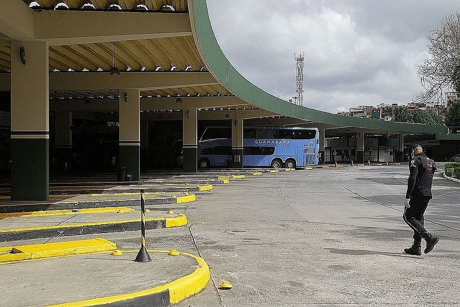Suspensão do transporte intermunicipal em 69 cidades é prorrogada para 3 de maio