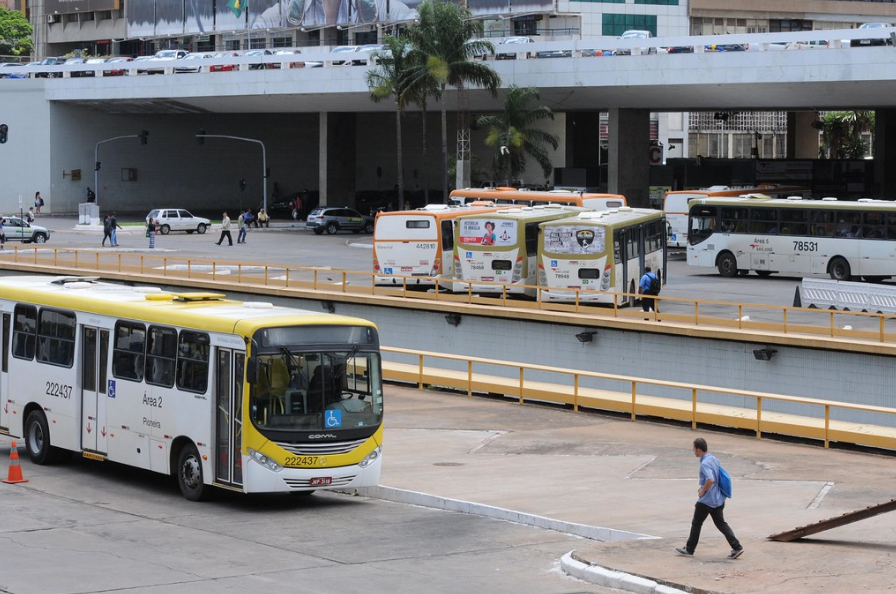 Justiça do DF determina suspensão de auxílio emergencial às empresas de ônibus
