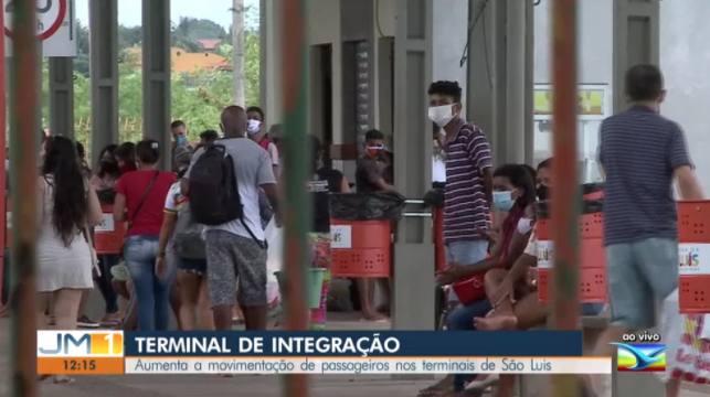 Com a reabertura parcial do comércio, aumenta a utilização do transporte público em São Luís