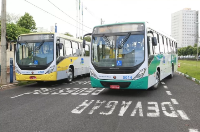 Empresas e funcionários do transporte coletivo fazem acordo e sistema volta ao normal nesta terça-feira em Uberlândia