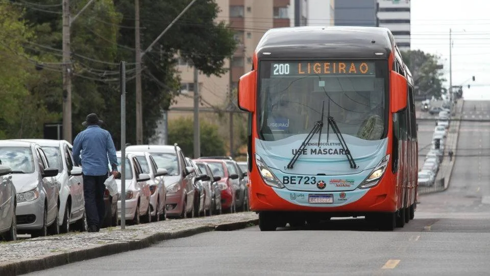 O que tem sido feito para minimizar o risco de contágio no transporte coletivo?