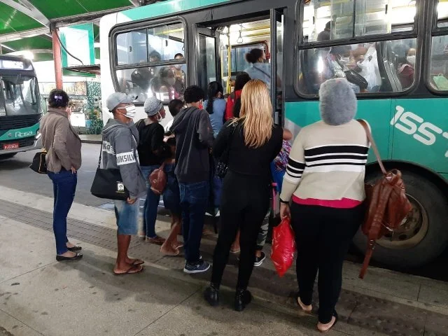 Com comércio fechado, presidente do Sindicato dos Rodoviários diz que sistema de transporte pode não resistir