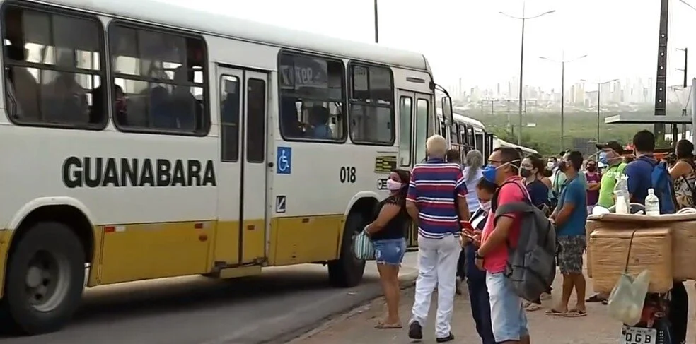 Natal só deve ter frota completa de ônibus com volta às aulas presenciais, diz STTU em ofício