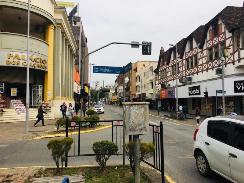 Decreto muda horário de shoppings em Joinville; confira outras mudanças