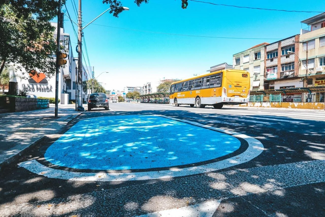 Porto Alegre amplia programa de faixas exclusivas para o transporte público