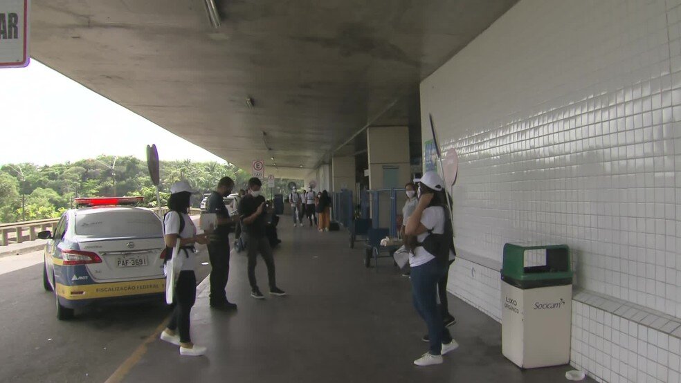 Com foco no feriado do Dia de Finados, campanha alerta passageiros no Recife sobre riscos do transporte clandestino