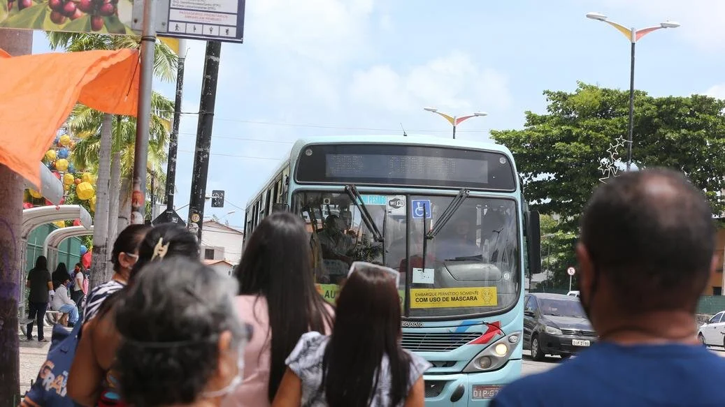 Em novembro, uso no transporte público tem aumento próximo de 79% na capital em relação a maio
