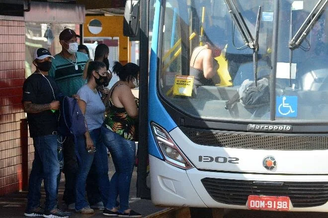 Na Capital, transporte deve rodar até duas horas após toque de recolher, afirma Agetran
