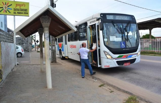 Nova faixa exclusiva para ônibus passa a funcionar na Avenida Vasco da Gama, em João Pessoa