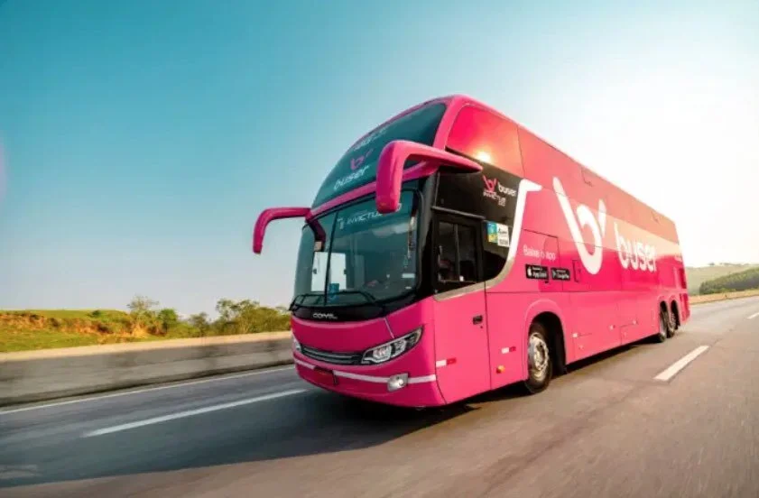 Empresas tentam barrar aplicativos de transporte na Justiça e no Congresso