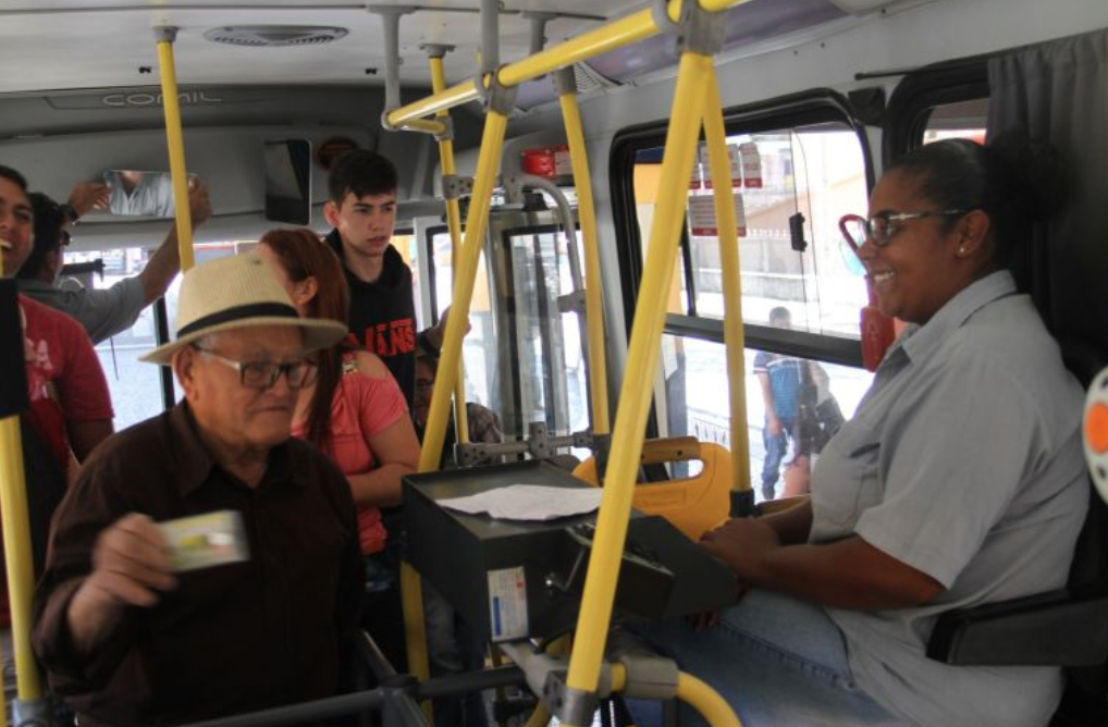 O Ministério do Desenvolvimento Regional prorrogou até 19/10 o prazo para assinatura do termo de adesão de estados e municípios para receber recursos da gratuidade de idosos no transporte público.