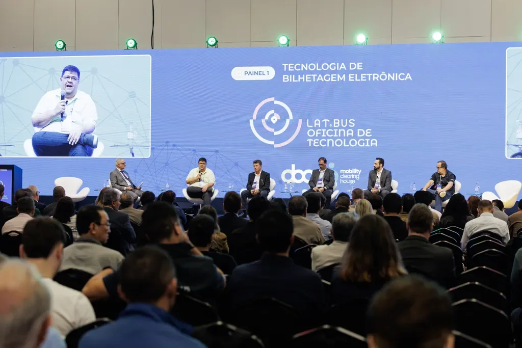 Foco no cliente e uso de Inteligência Artificial (IA) dominaram os debates da Oficina da Tecnologia