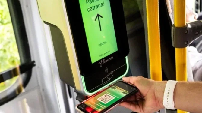 Parceria entre Transdata, Prefeitura e VCG leva Carteira do Google aos ônibus de Ponta Grossa (PR)