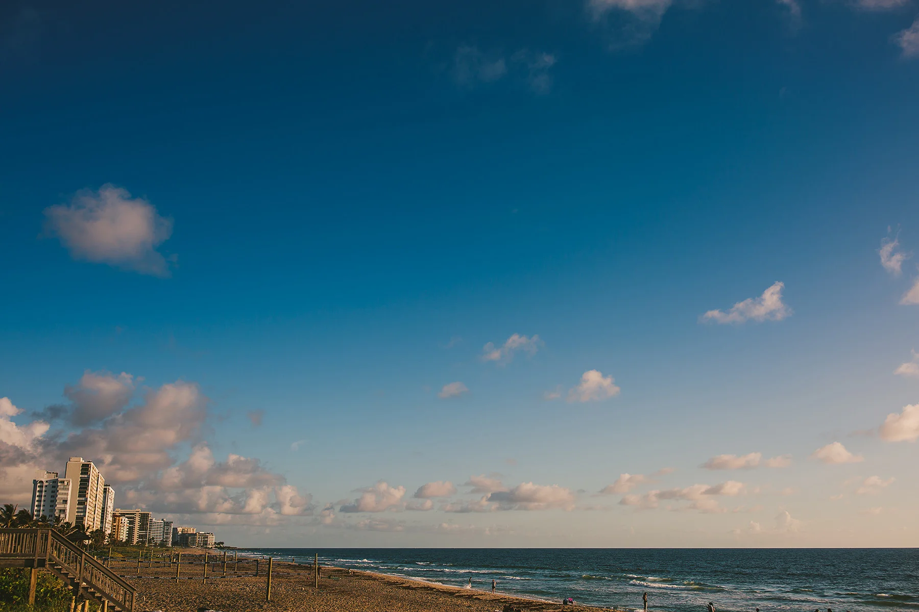 deerfield-beach-blue-skies-ocean-tiny-house-photo.jpg