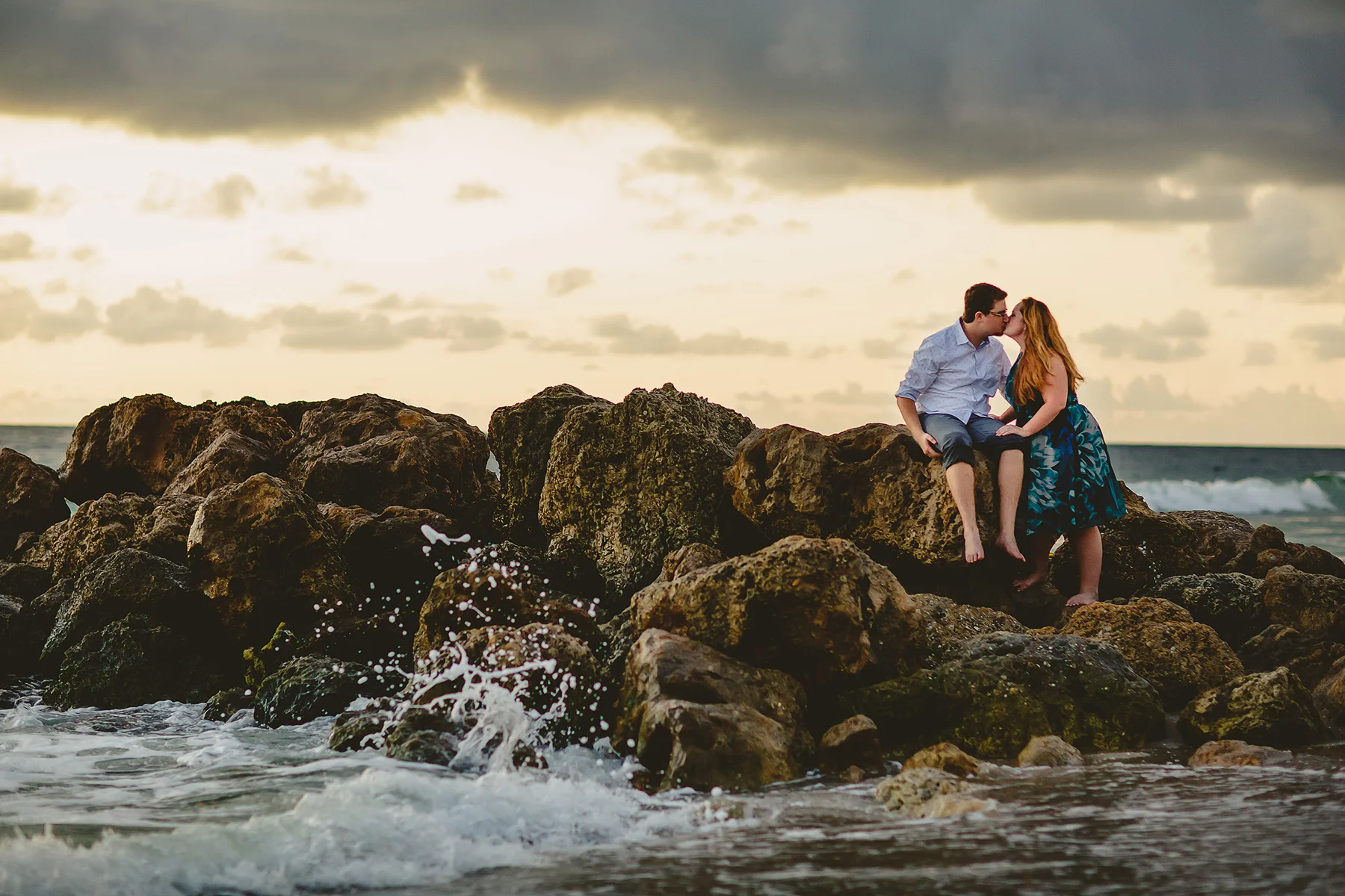 romantic-intimate-engagement-session-rocks-waves-tiny-house-photo.jpg