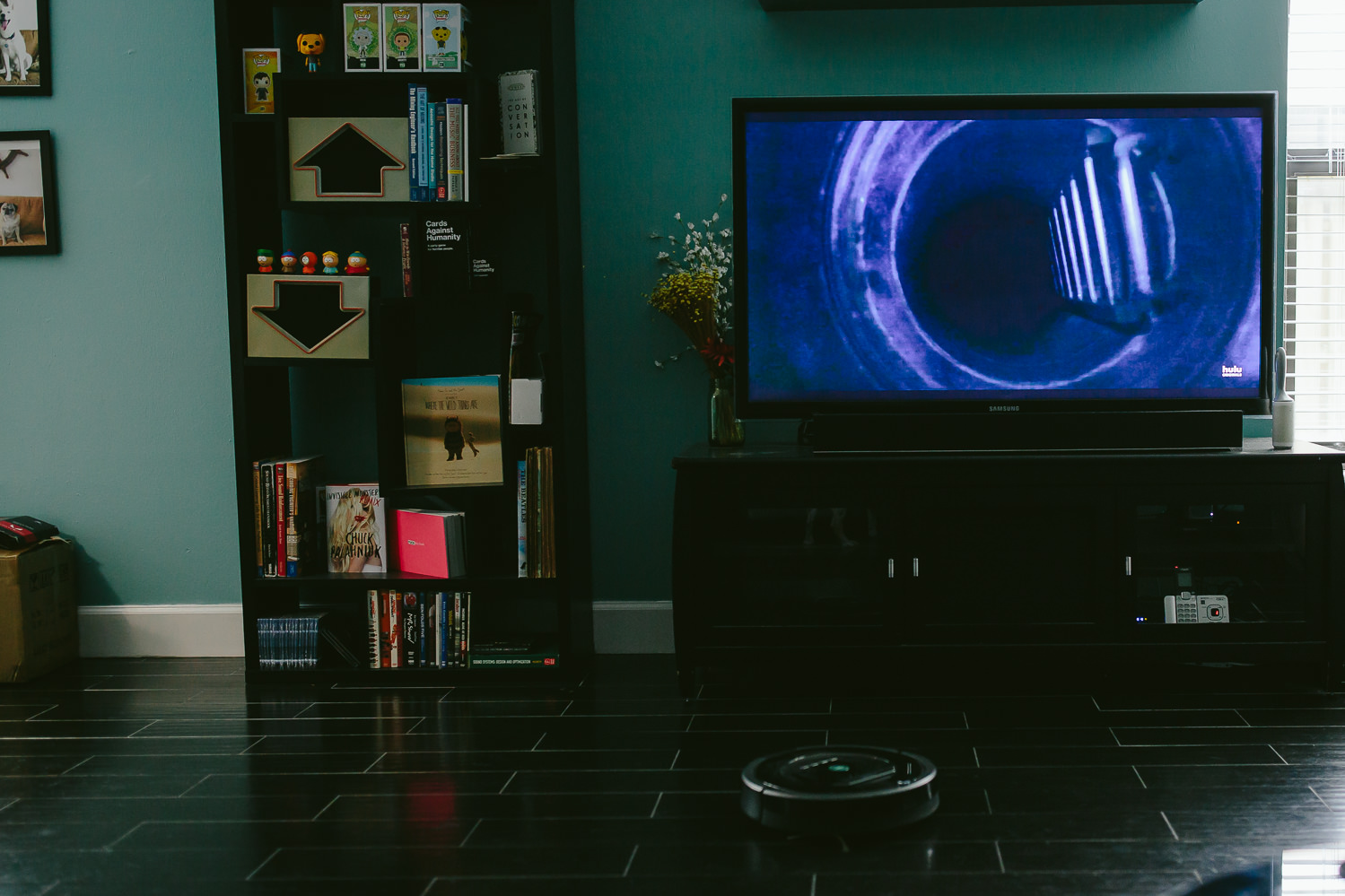 i’m cleaning the house.